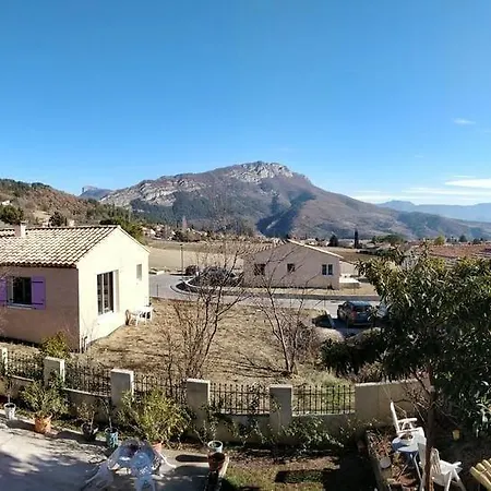 乌斯塔莱酒店 3* 锡斯特龙